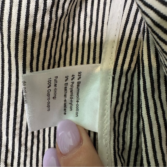 Akris Punto black and white striped lightweight blazer size 8 - Picture 8 of 8